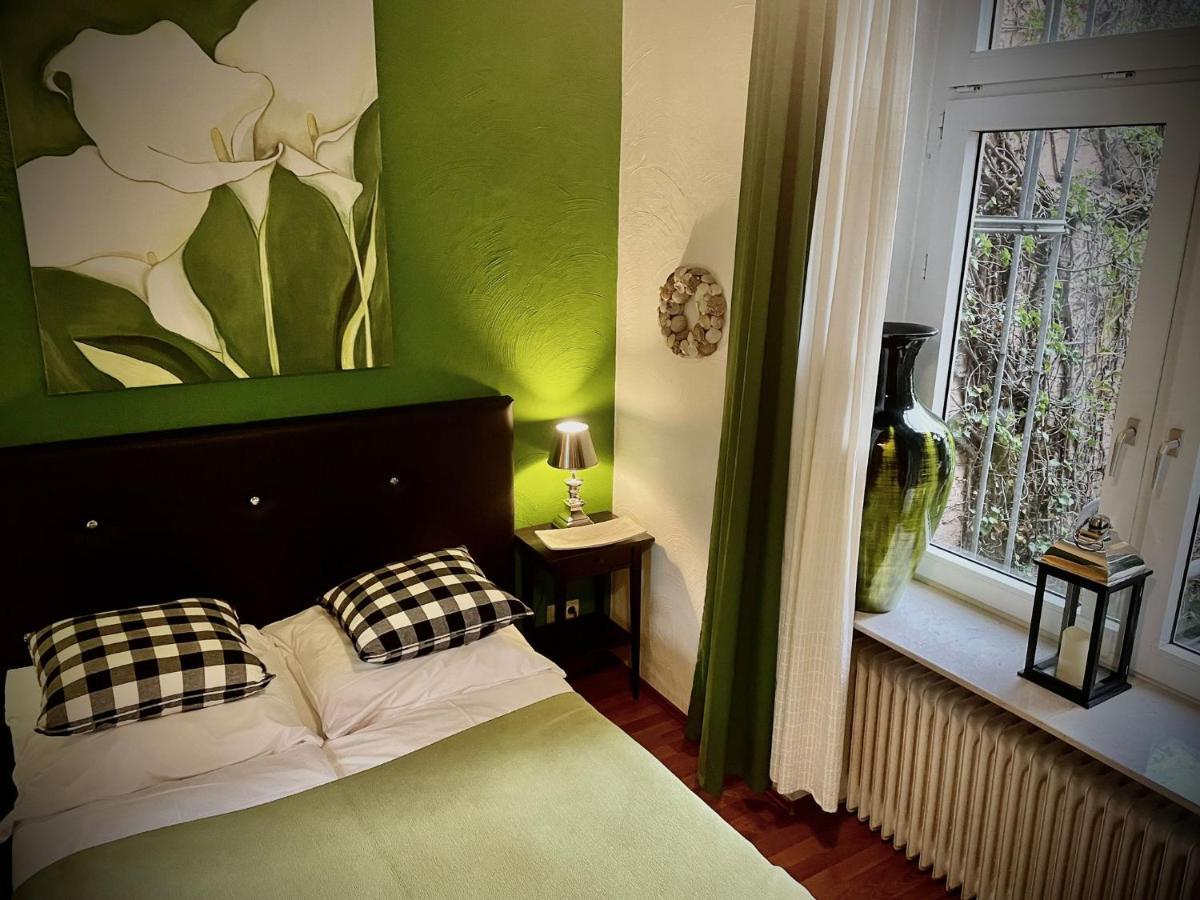 Hotel Am Volksgarten Düsseldorf Esterno foto