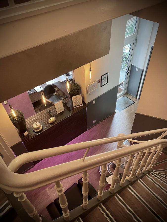 Hotel Am Volksgarten Düsseldorf Esterno foto
