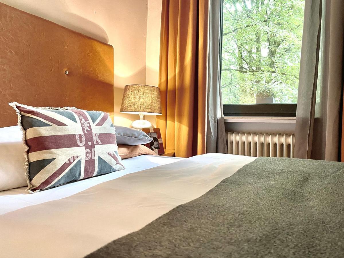 Hotel Am Volksgarten Düsseldorf Esterno foto